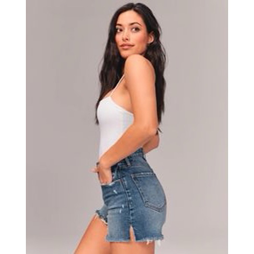A&F High Rise 4 Inch Mom Shorts